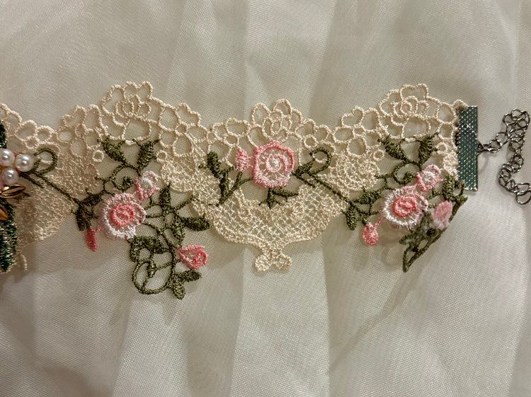 Lace Necklace Collection: White Lace with Pink Roses