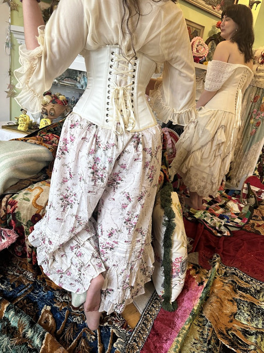 Paper Lace: Rosebuds and Ruffles Bloomers