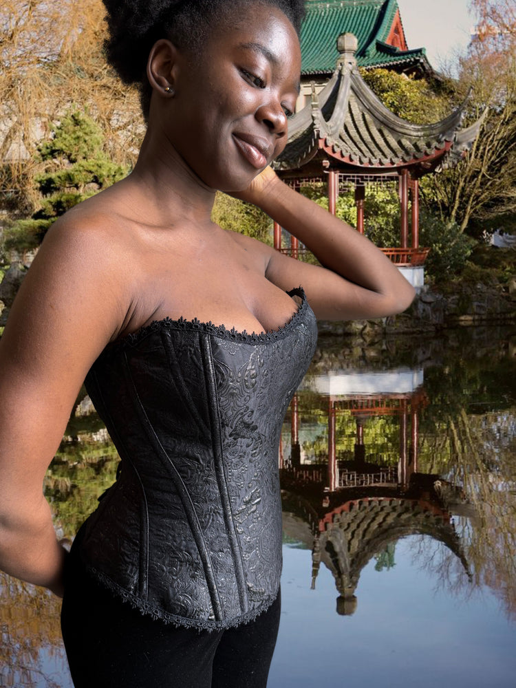 Heart of Shadows - Cleonise Corset