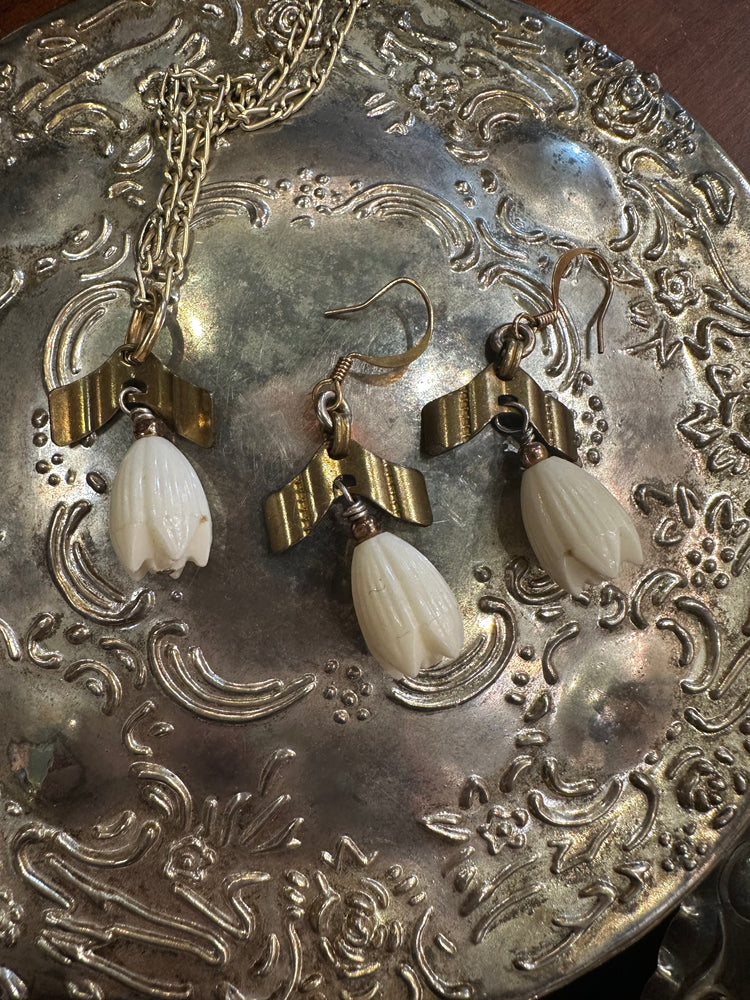 Madame de Pompadour Jewelry Collection - Necklaces, Earrings, Rings and Bracelets