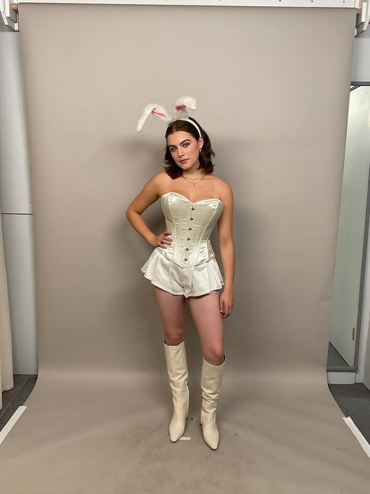 Hannah’s Ivory Corset in Off Campus: The Juliet Corset by Lace Embrace