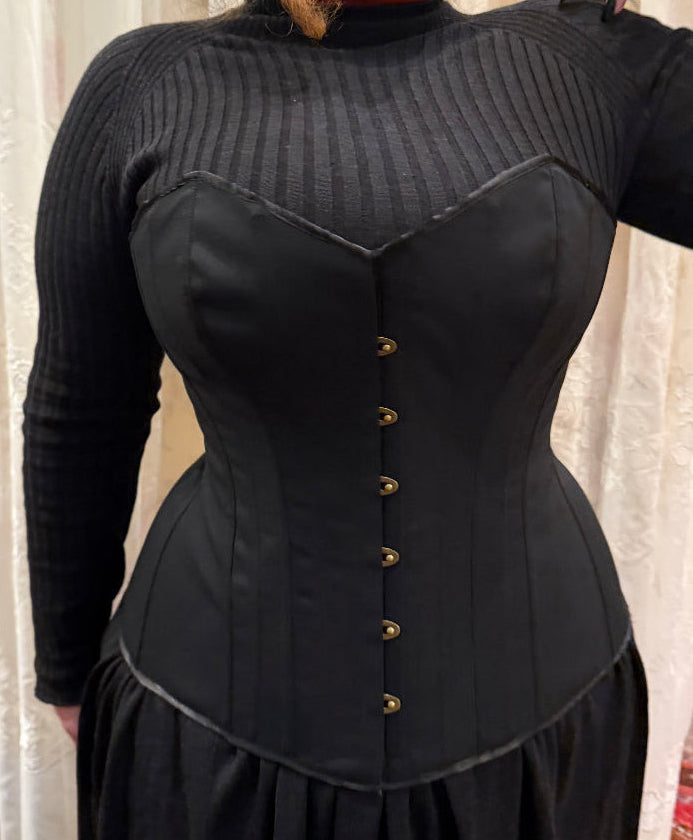 Black Cotton Sateen Eynede