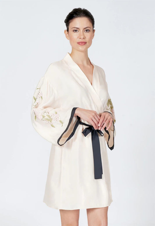 magnolia robe cream