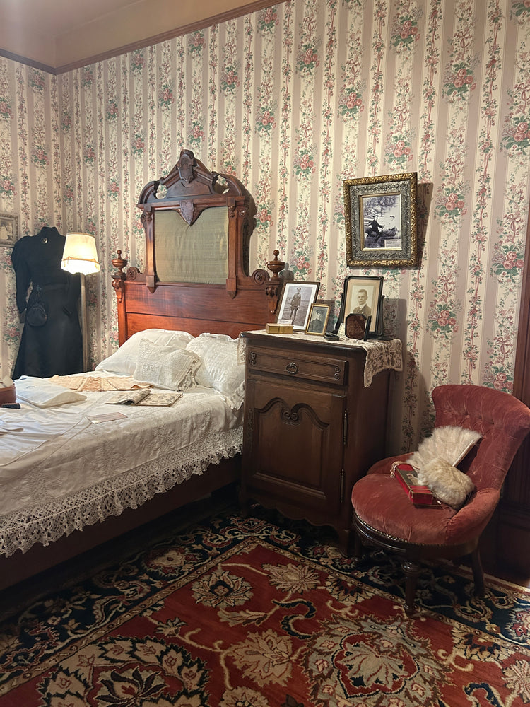 October 3: Victorian Photo Parlour at the Roedde House Museum Mystic Market