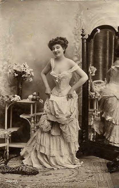 October 2: Victorian Photo Parlour at the Roedde House Museum Mystic Market