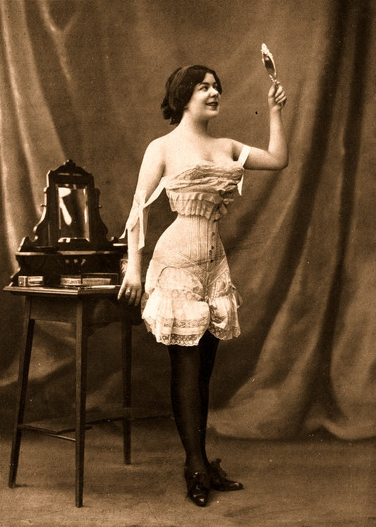 October 3: Victorian Photo Parlour at the Roedde House Museum Mystic Market